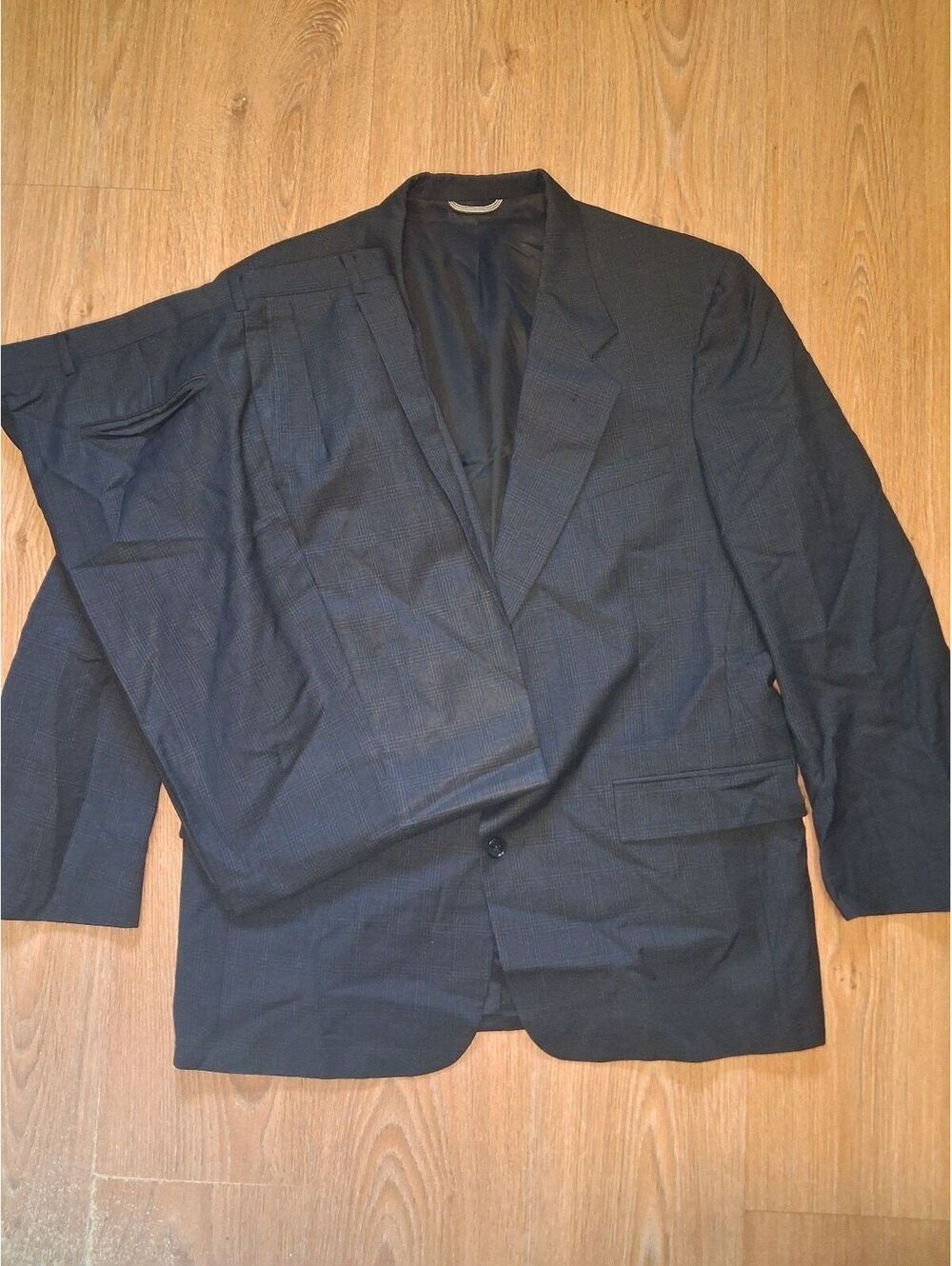 Christian DIOR 2 Piece Suit 43R 34x31 Gray Plaid Virgin Wool